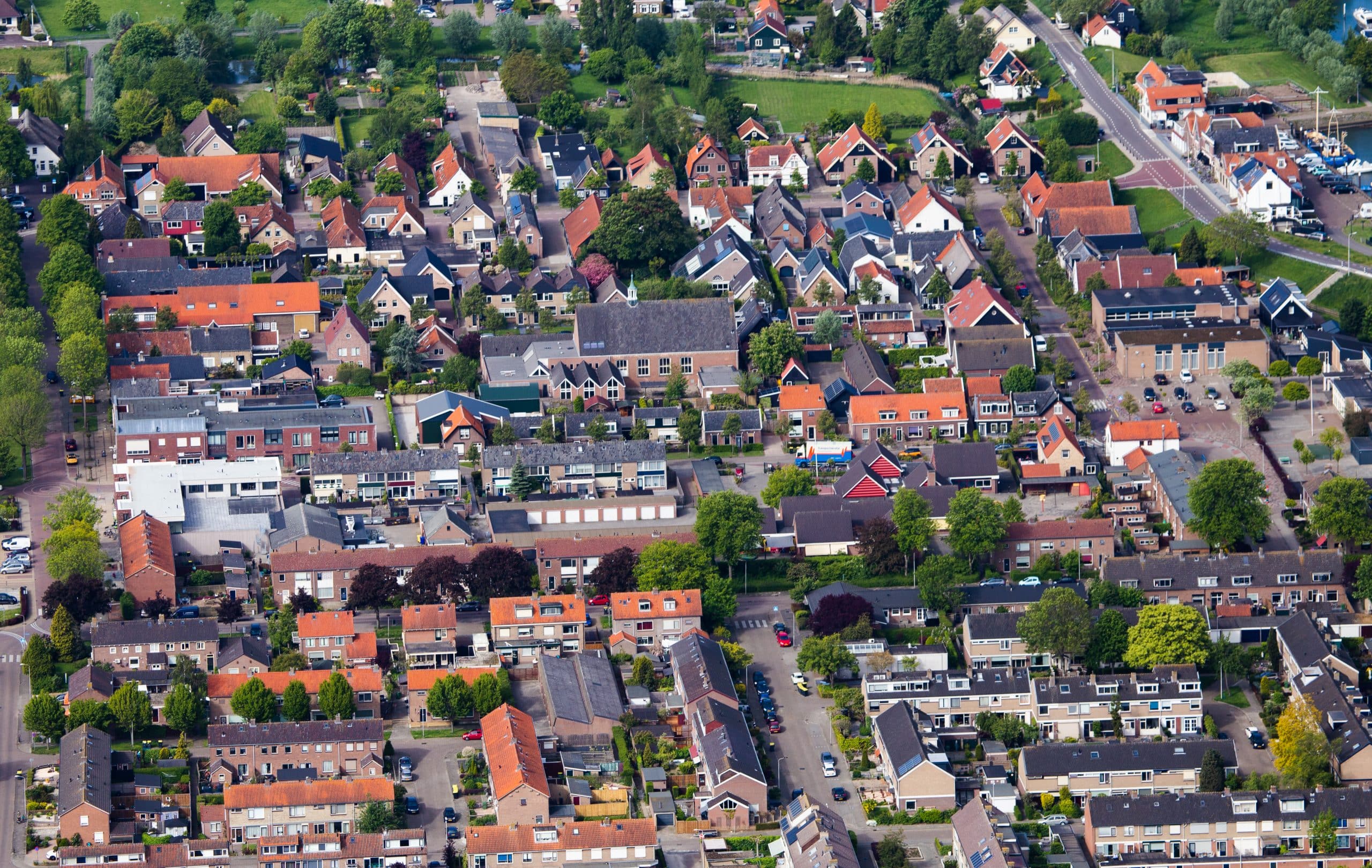 De Kerkstraat in Nieuw-Beijerland: oud en nieuw verenigd - Oozo.nl