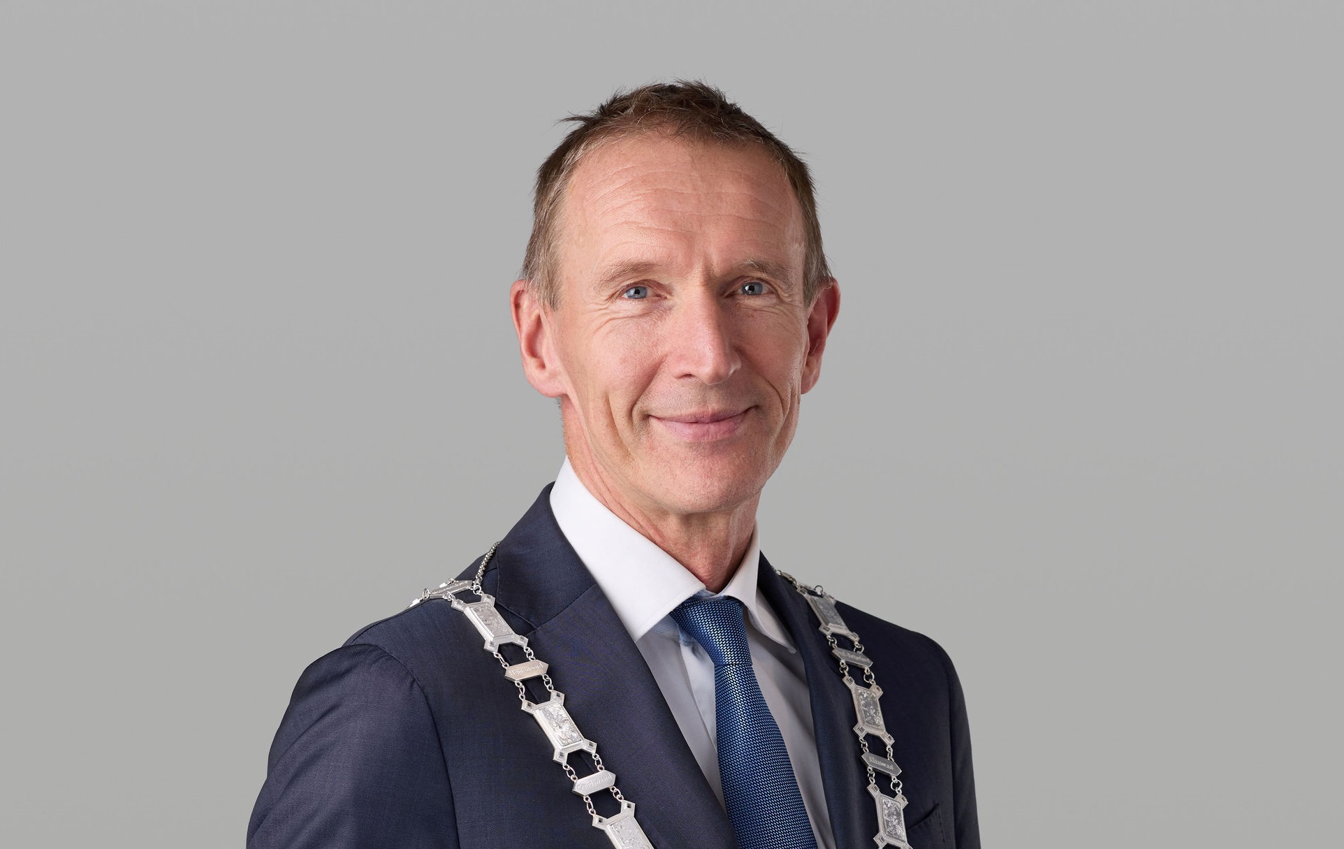 Afscheid burgemeester Van Heijningen tijdens bijzondere raadsvergadering op 4 september