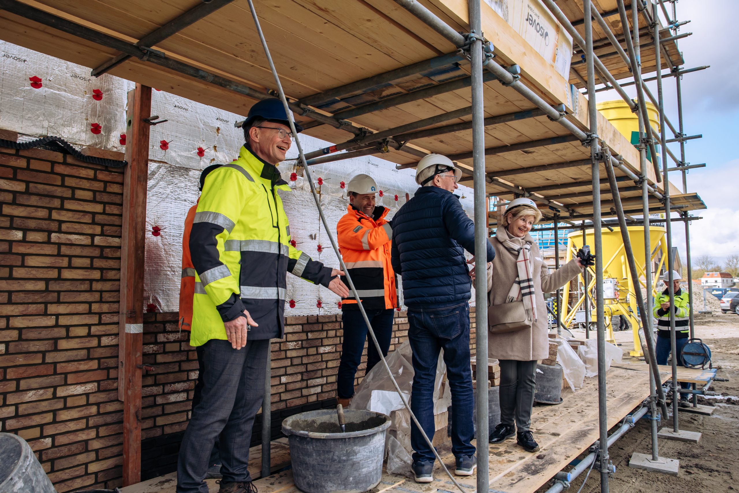 Startsein bouw volgende 20 woningen in duurzame woonwijk Heinenoord